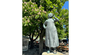 Liesl Karlstadt Brunnen auf dem Viktualienmarkt in München