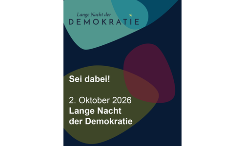Grafik zur Langen Nacht der Demokratie am 2. Oktober 2026 mit dem Aufruf „Sei dabei!“
