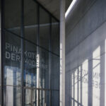 Vier Welten, ein Dach: Ein unterhaltsamer Streifzug durch die Pinakothek der Moderne